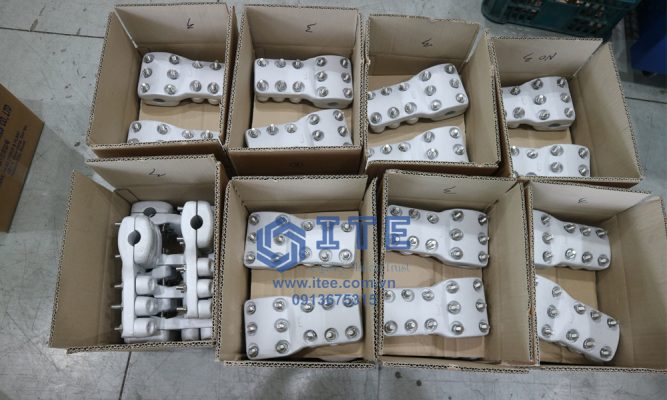 Kẹp cực cho trạm biến áp